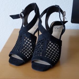 NWOT Vince Camuto black heels